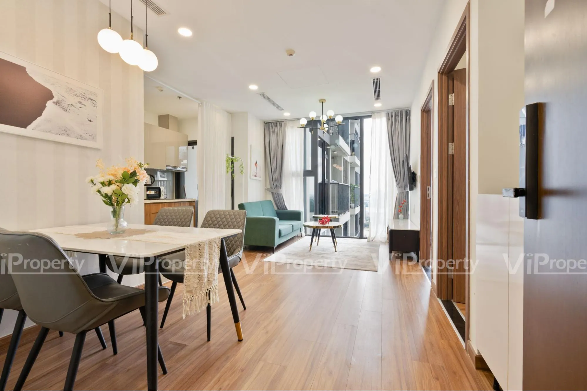 Xem nhà trực tiếp tại Eco Green Sài Gòn