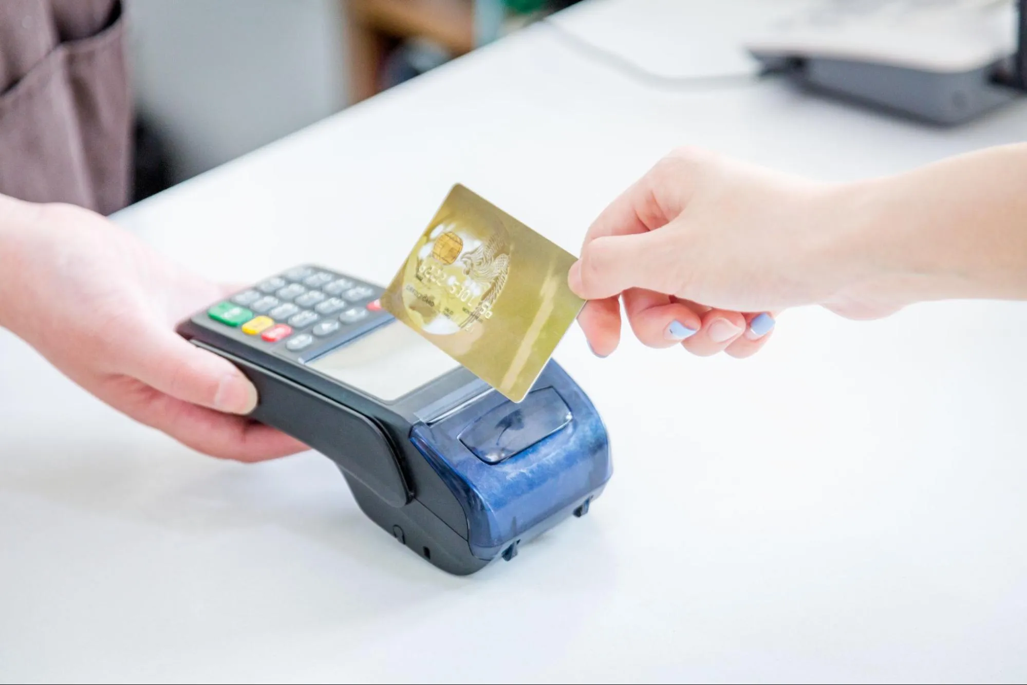 Ký hợp đồng đặt cọc trước khi thuê nhà