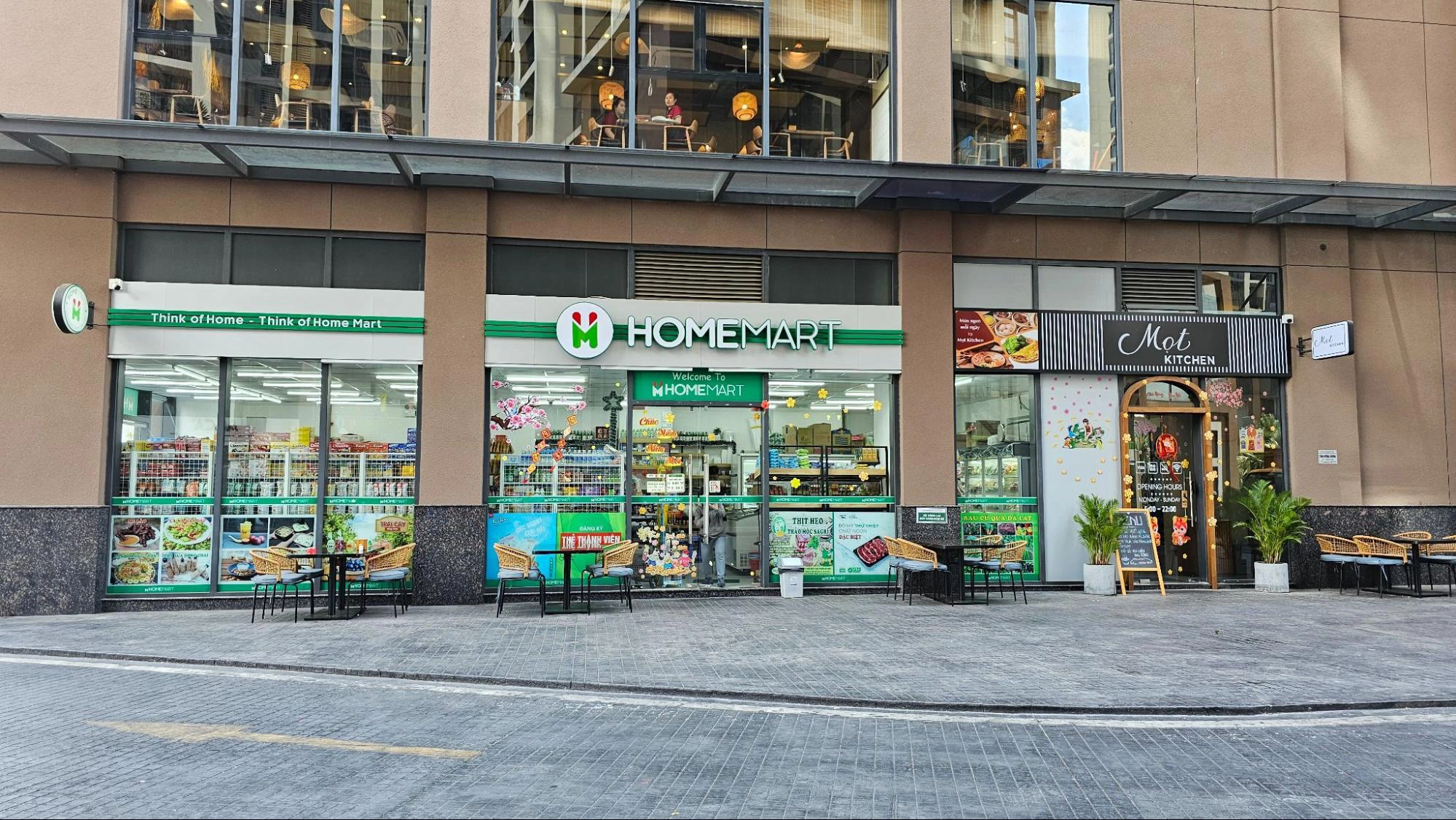Siêu thị nội khu đa dạng tại Eco Green Sài Gòn